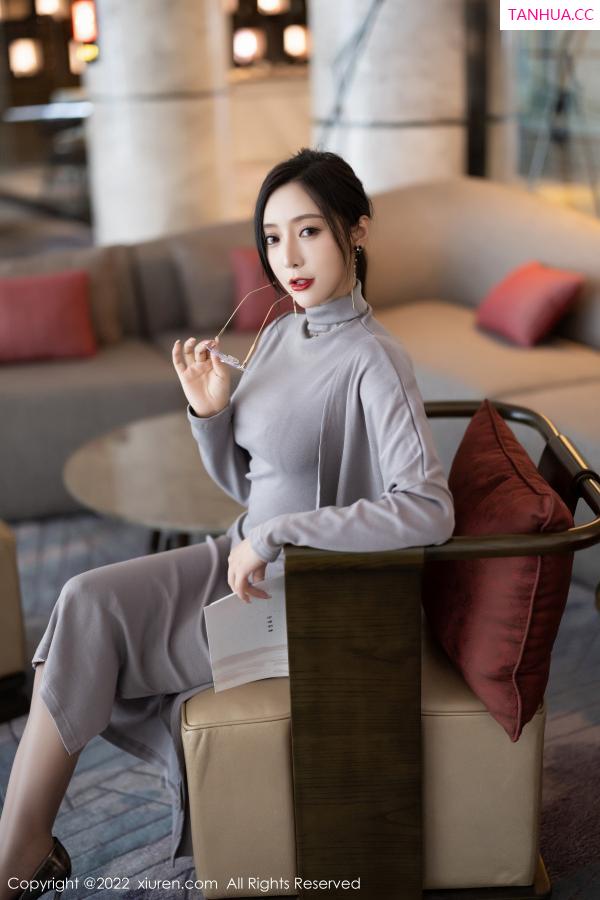 王馨瑶  [XiuRen]高清写真图 2022.10.21 No.5745 王馨瑶yanni 美腿丝袜第5张图片